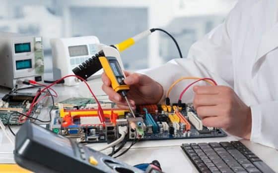 tecnico-electronico-mantenimiento-y-reparacion